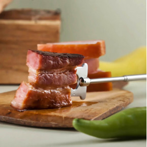 Pic à grillades rétractable
