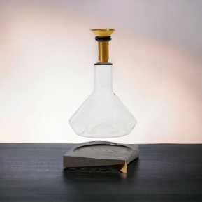 Carafe à vin avec socle bois